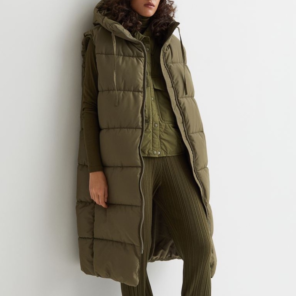 NWOT Hooded Puffer Vest